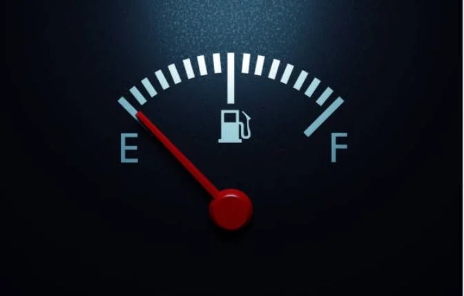 averías en generadores eléctricos combustible